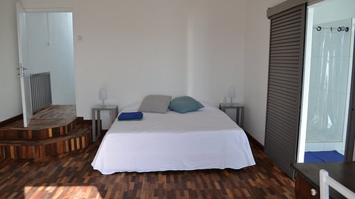 Villa Bleue Schlafzimmer 1