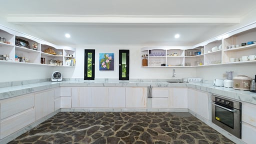 Villa Bloom Kitchen