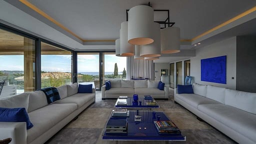 Villa Blu Salon