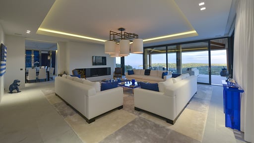 Villa Blu Salon