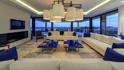 Villa Blu Salon