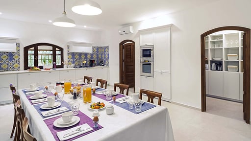 Villa Blue Moon Dining area