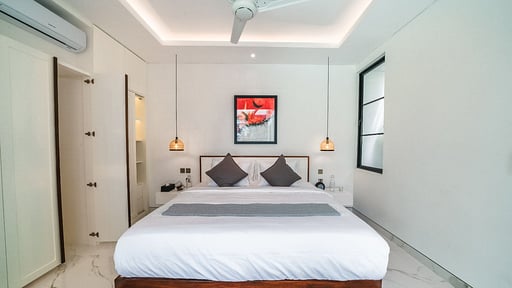 Villa Blue Water Bedroom 1