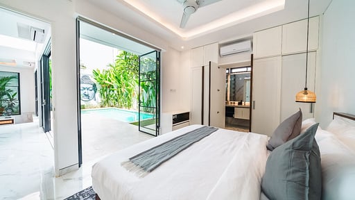 Villa Blue Water Bedroom 1