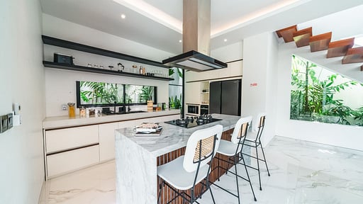 Villa Blue Water Kitchen