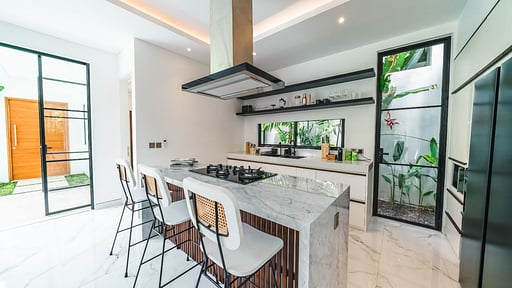 Villa Blue Water Kitchen