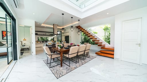 Villa Blue Water Dining area