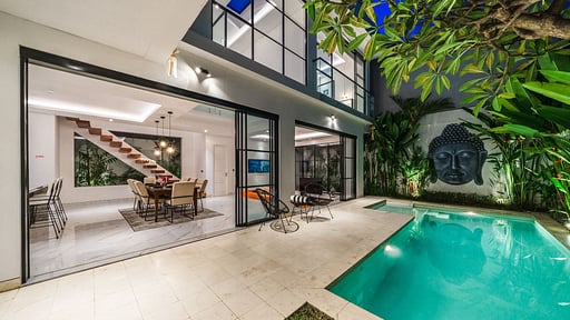 Villa Blue Water Swimming pool