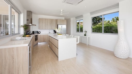 Villa Blue Water Kitchen