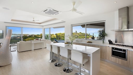 Villa Blue Water Dining area 2
