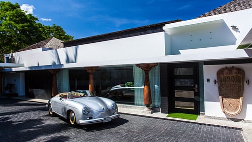 Villa Bluesiam Parking areas