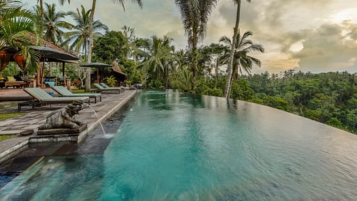 Villa Bodhi Swimming pool