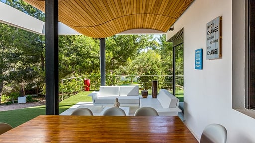 Villa Bold Times Zona de comedor