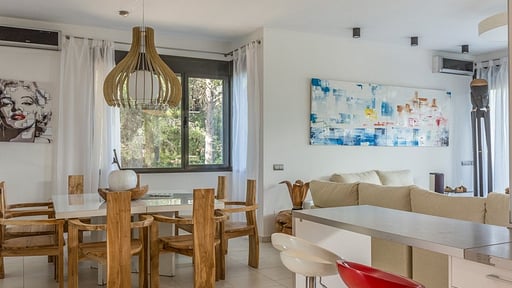 Villa Bold Times Zona de comedor