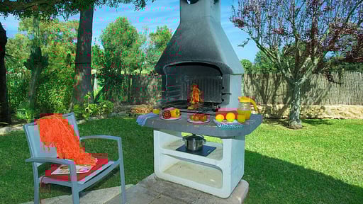 Villa Bon Reco BBQ equipment