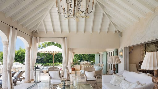 Villa Bon Temps Living room