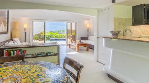 Villa Bonbonniere Dining area