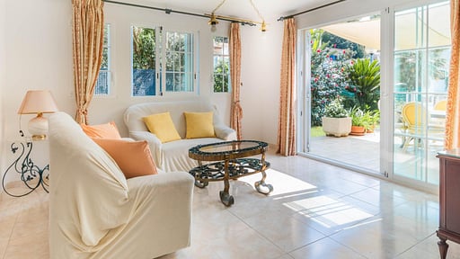 Villa Bonferrer Salón