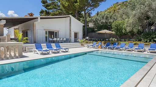 Villa Bonjour Swimming pool