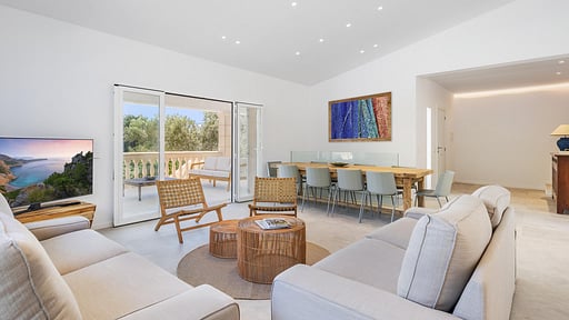 Villa Bonjour Living room