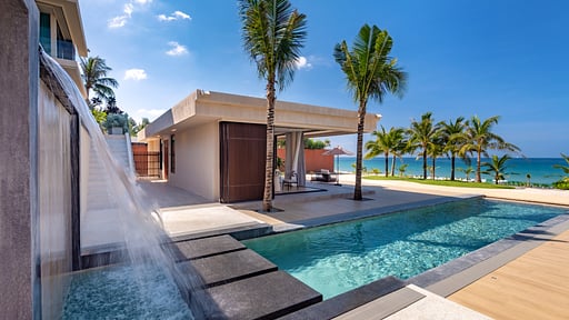 Villa Boonta Swimming pool 2