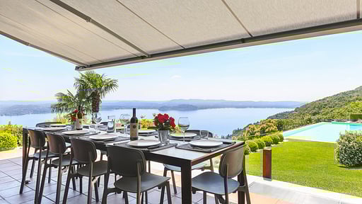 Villa Borromeo Dining area