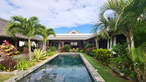 Villa Bougainvilliers Schwimmbad