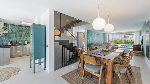 Villa Bouquerre Dining area