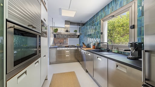 Villa Bouquerre Kitchen