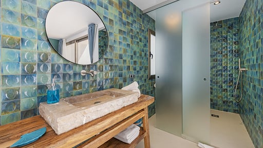 Villa Bouquerre Bedroom 2