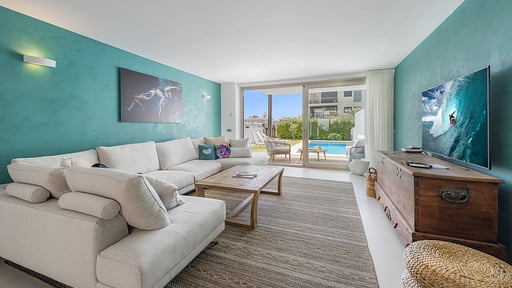 Villa Bouquerre Living room