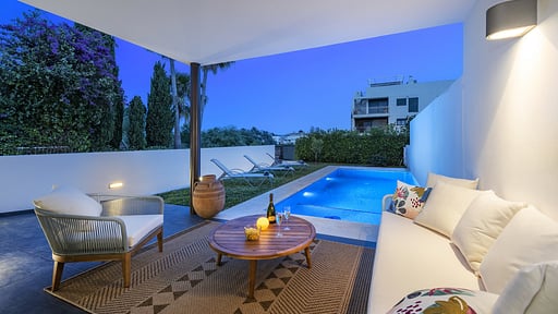 Villa Bouquerre Terrace/Veranda