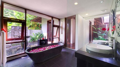 Villa Bunga Pangi Bedroom 2
