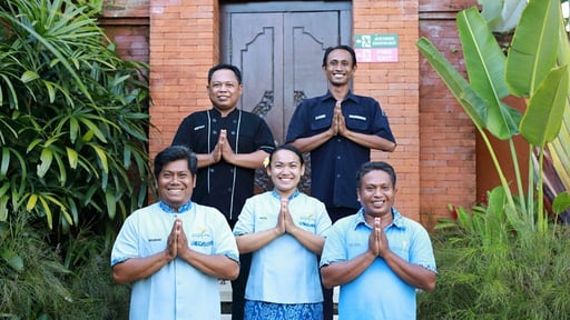 Villa Bunga Wangi Villa staff