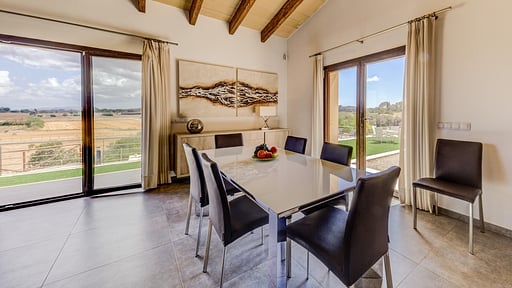 Villa Butxequi Dining area