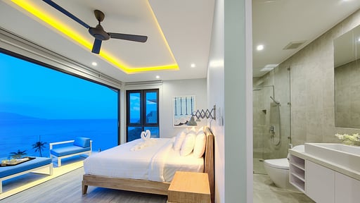 Villa By The Bay Bedroom 1