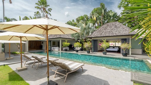 Villa C Swimming pool