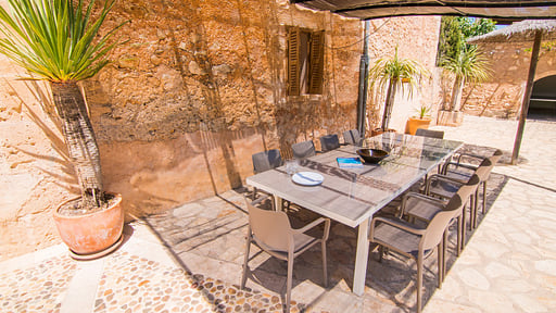 Villa Cabana Barcelo Dining area