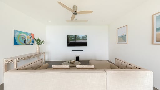 Villa Cabo Media room