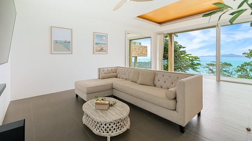 Villa Cabo Media room