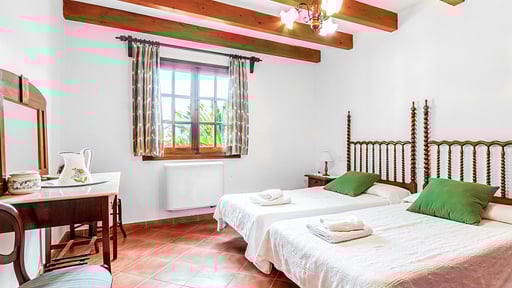 Villa Cadmium Bedroom 2