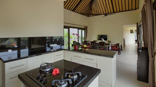Villa Cahaya Selat Cuisine