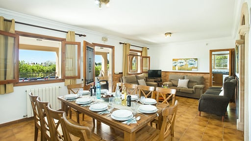 Villa Ca'l Pesso Dining area