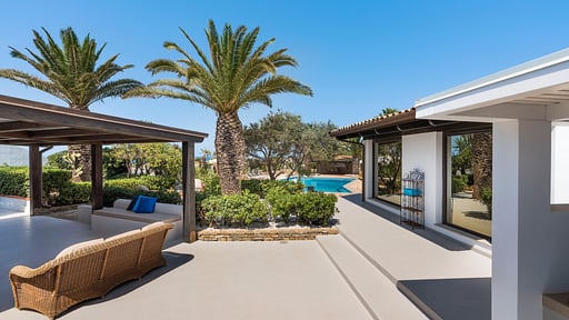 Villa Cala Mancina Dining area