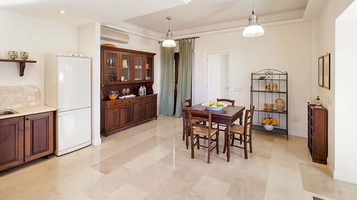 Villa Cala Mancina Dining area