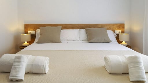 Villa Cala Tarida Rafael Dormitorio 1