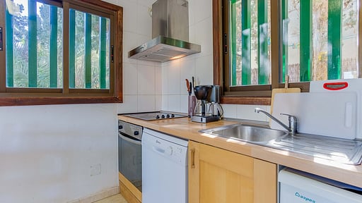 Villa Calamar Kitchen