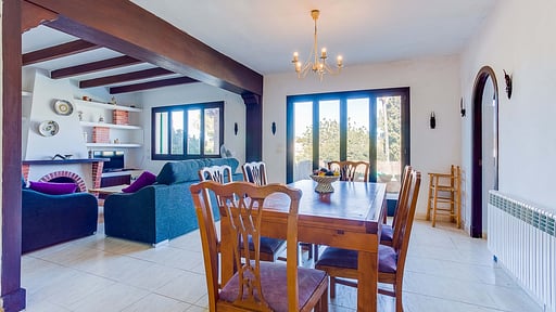 Villa Calamar Dining area