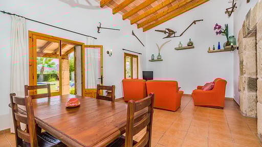 Fransisca Dining area