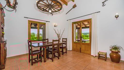 Fransisca Dining area